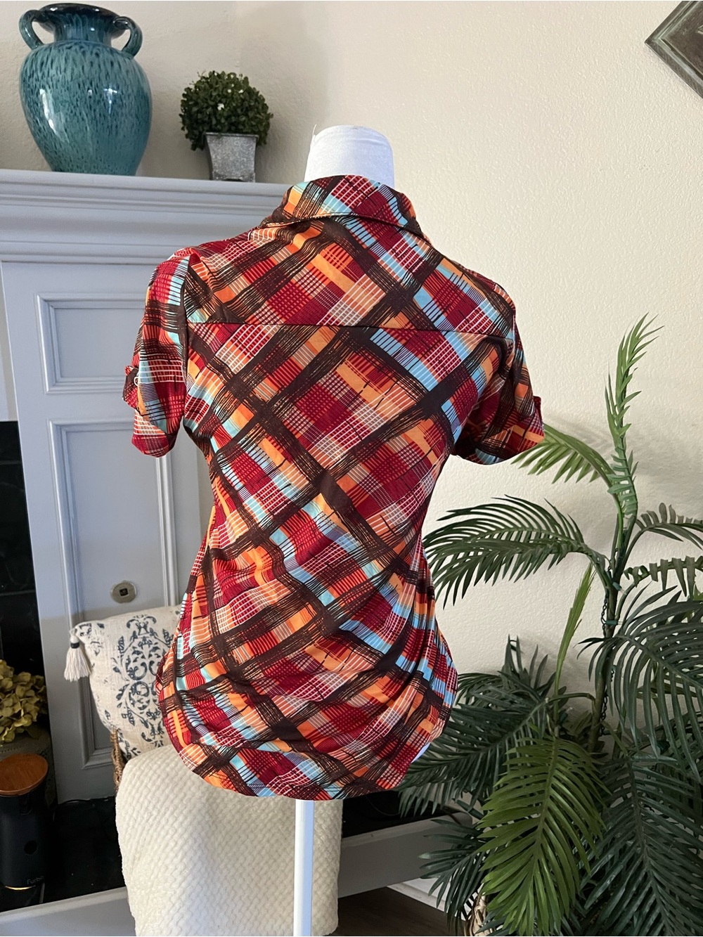 Weavers Vintage Plaid Short-Sleeve Button-Down Shirt - Red, Orange, Turquoise - Picture 4 of 8